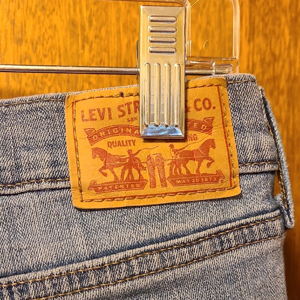 Levi's Blue Straight Leg Jeans Classic Style - Picture 2 of 6